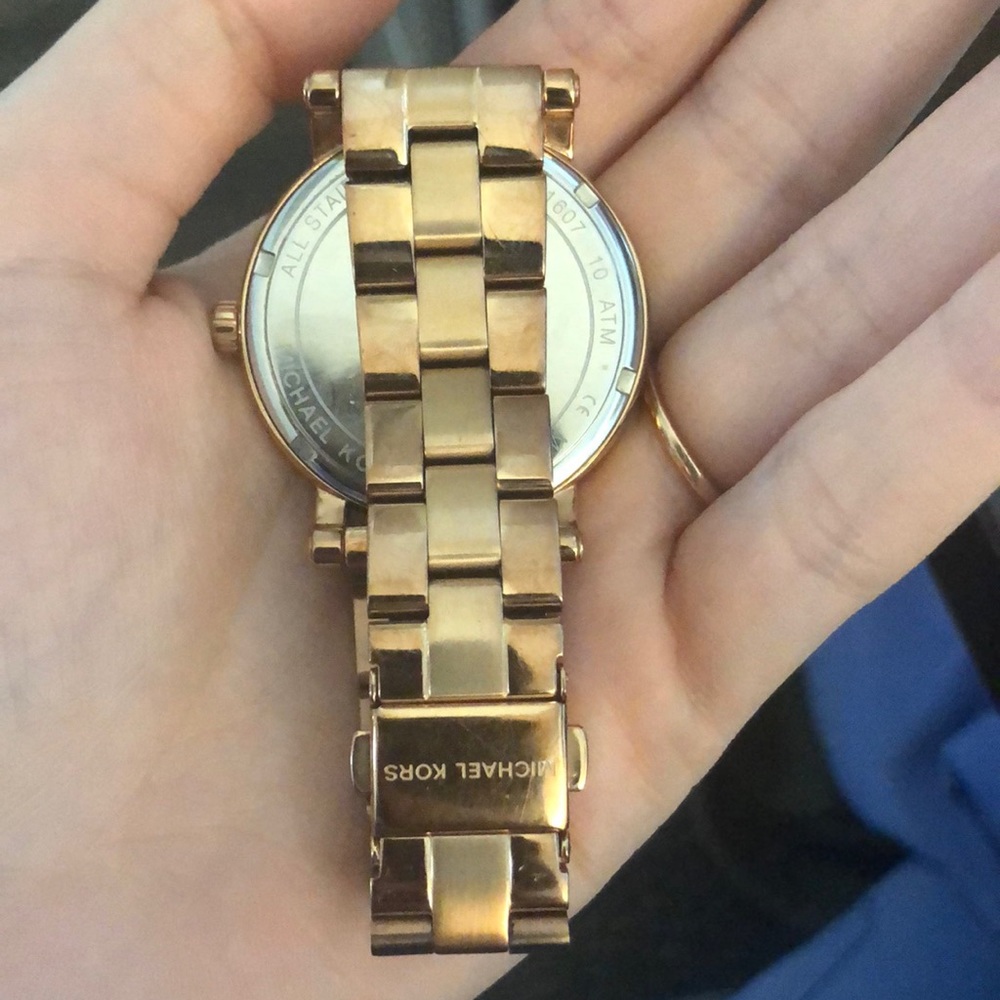 🔥 MICHAEL KORS ROSE GOLD WATCH 🔥 - Picture 2 of 4